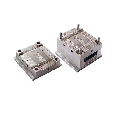 PIM Plastic Injection Mould Customized for Small Parts (PIM) Plastyczne formy do wtrysku dostosowane do małych części